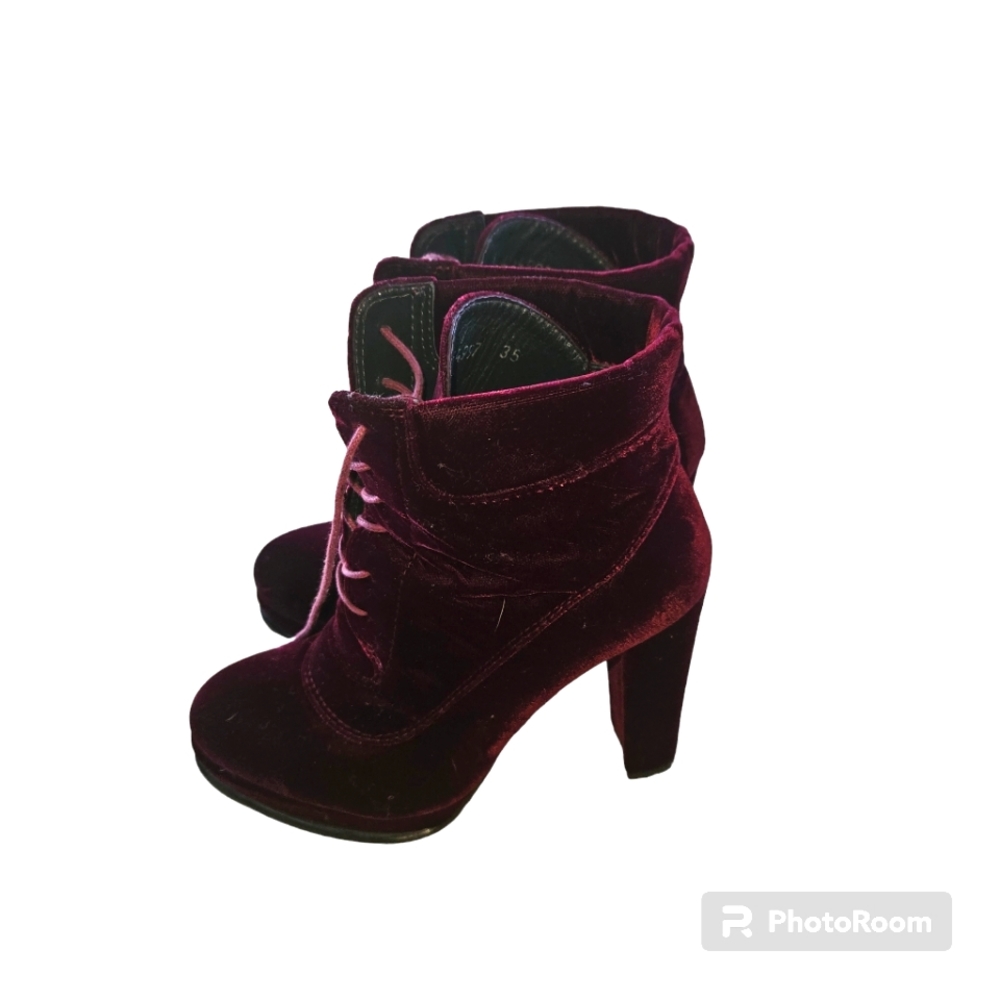 Stuart Weitzman Climbing Block Heel Cabernet Velv… - image 1